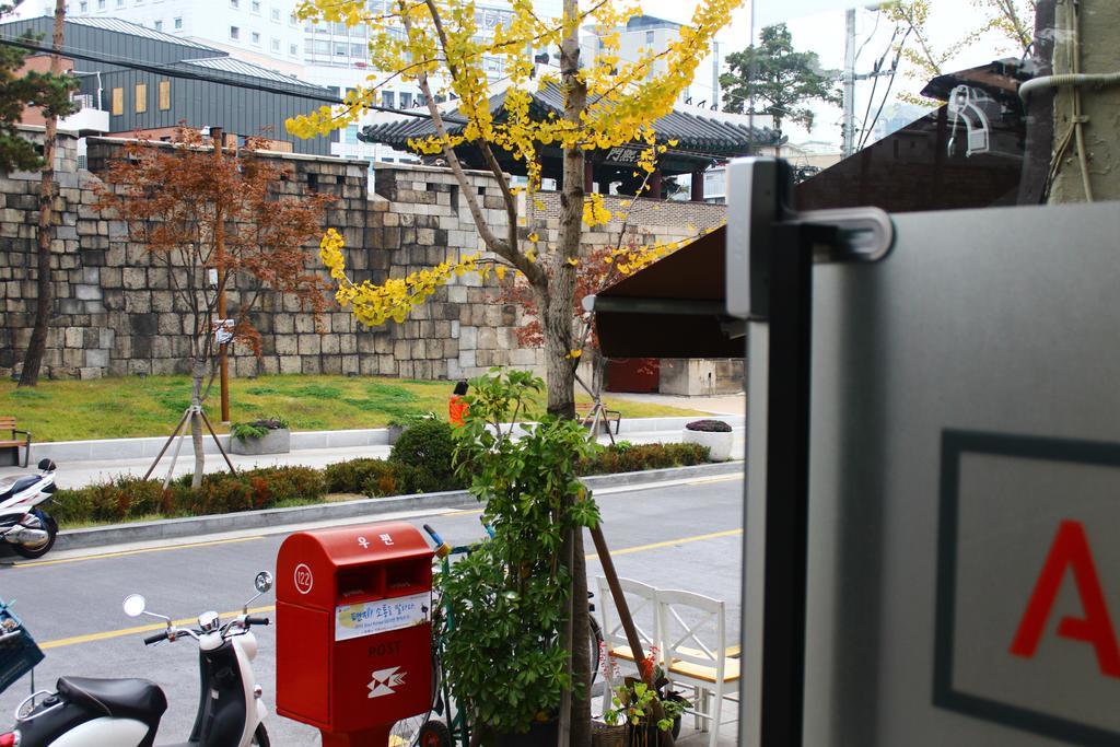 Plan A Hostel Seoul Exteriör bild