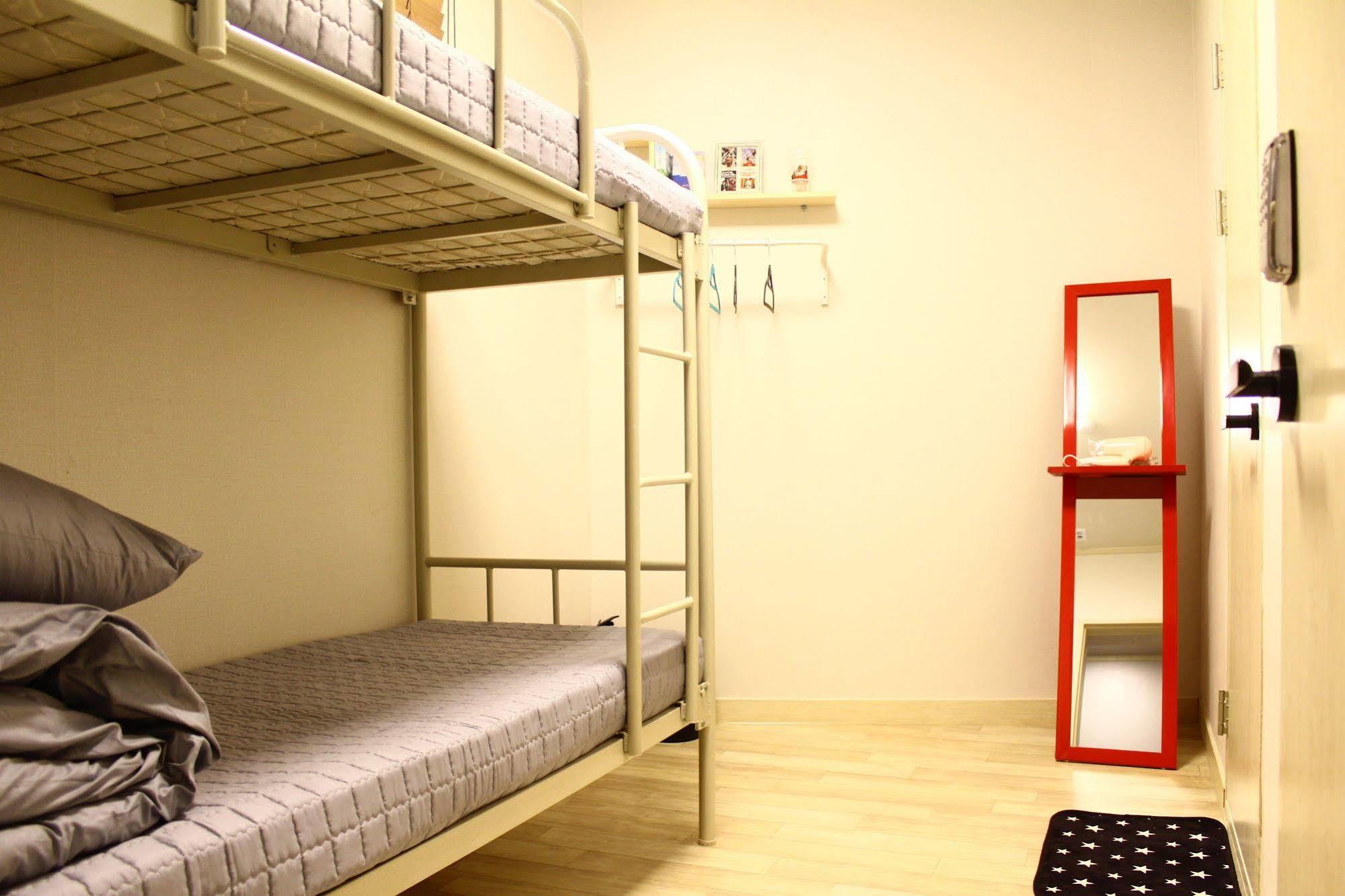 Plan A Hostel Seoul Exteriör bild